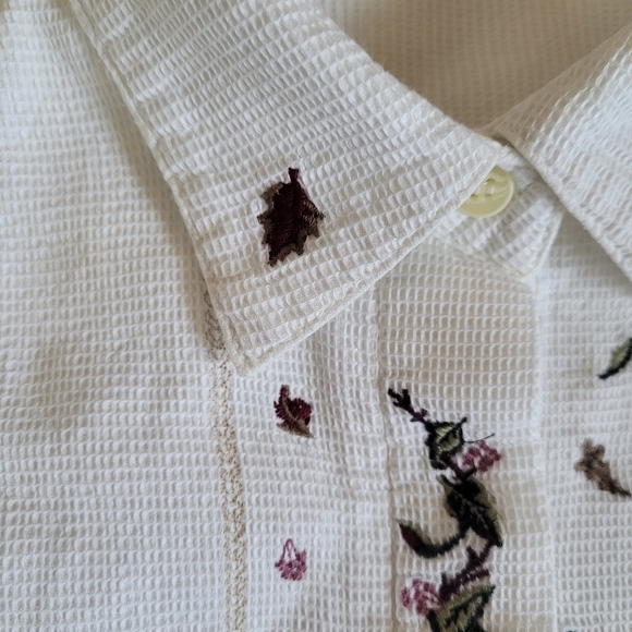 Embroidered top - Picture 3 of 4